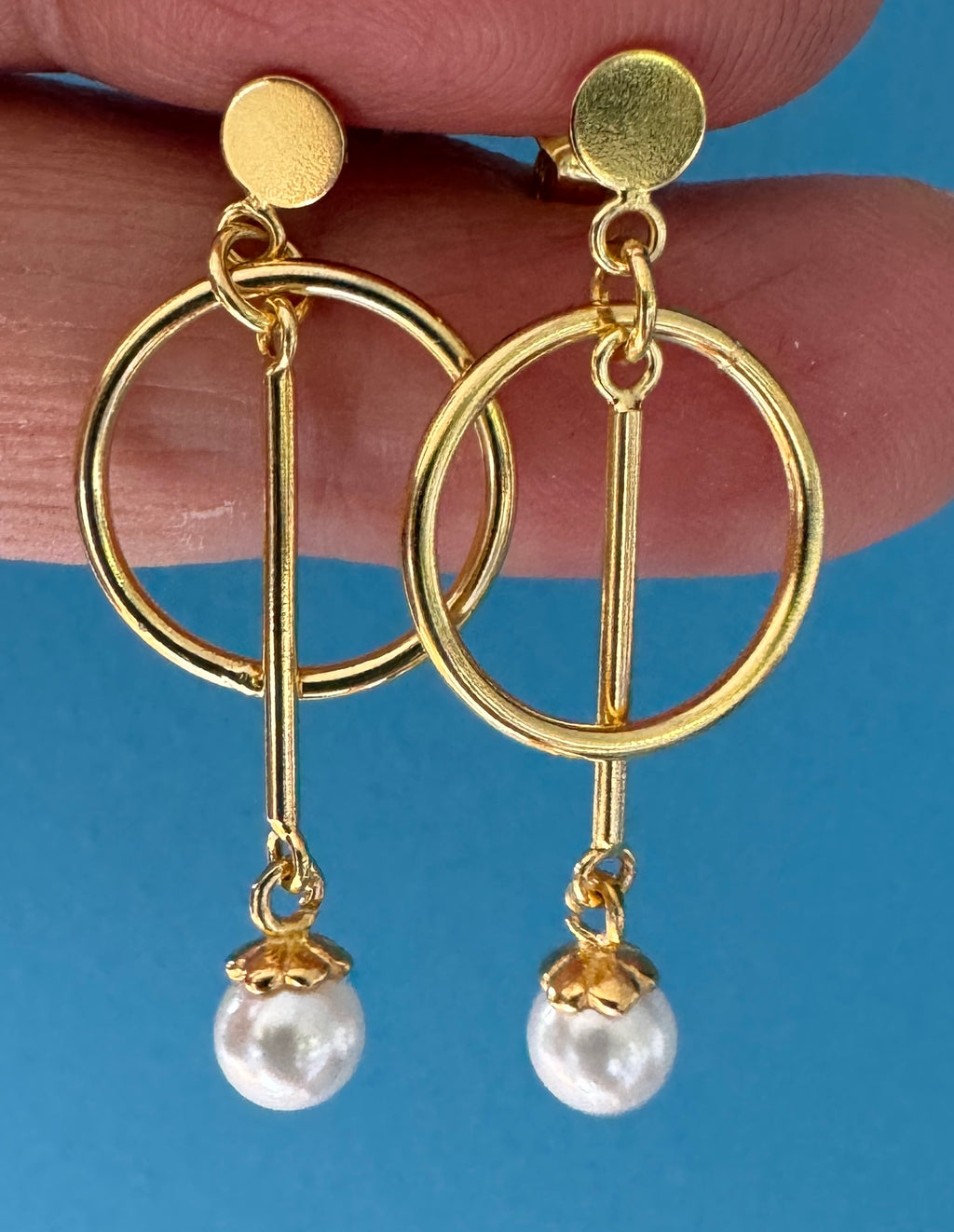 Gold Drop stud pearl earrings